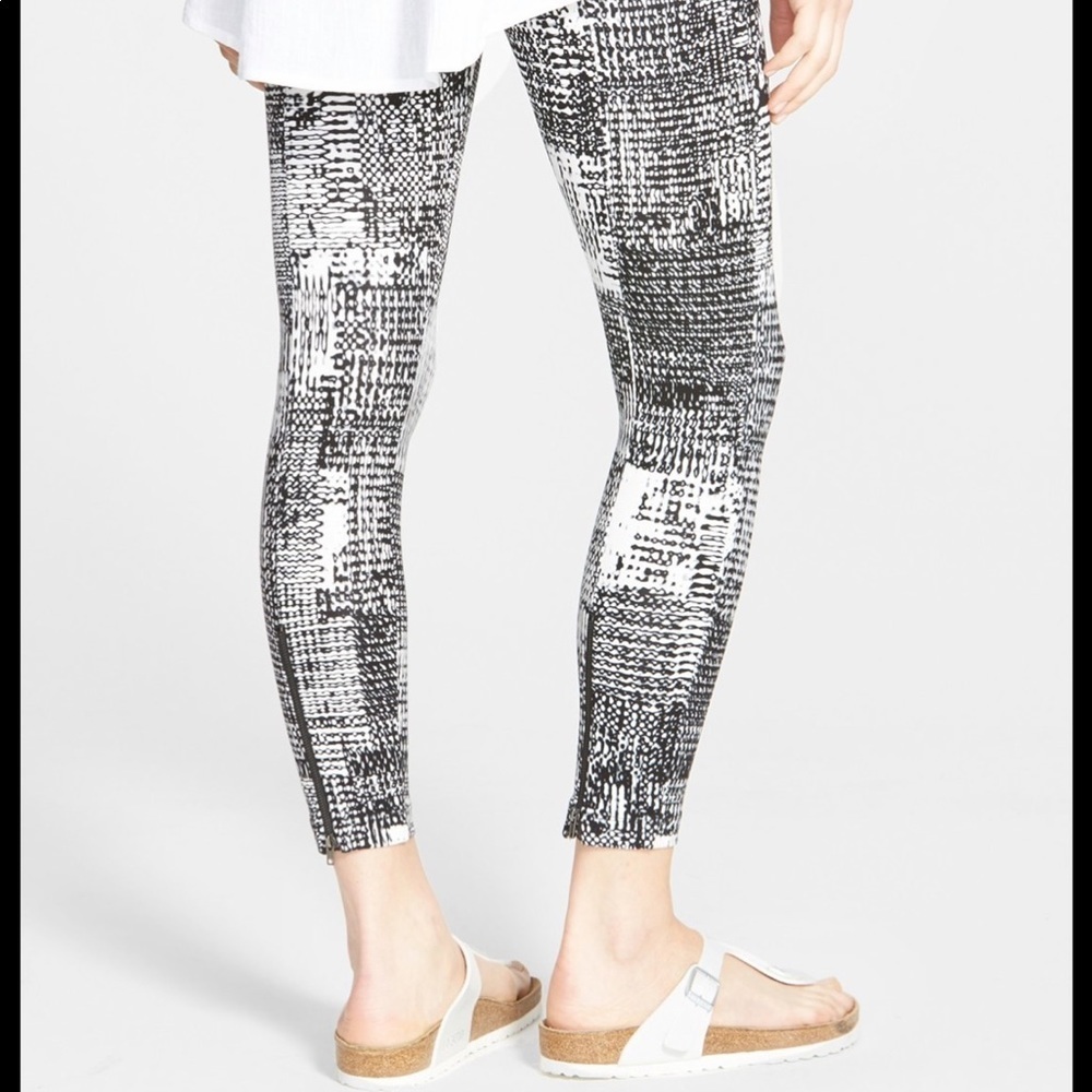 LYSSE Mindy Zip Cropped Leggings Small